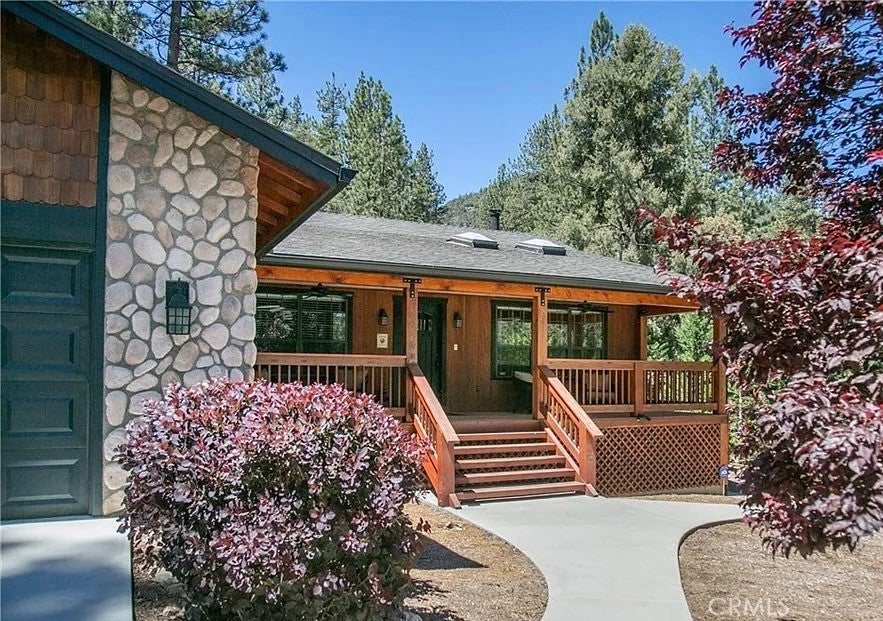 Photo of Listing #SR25127948