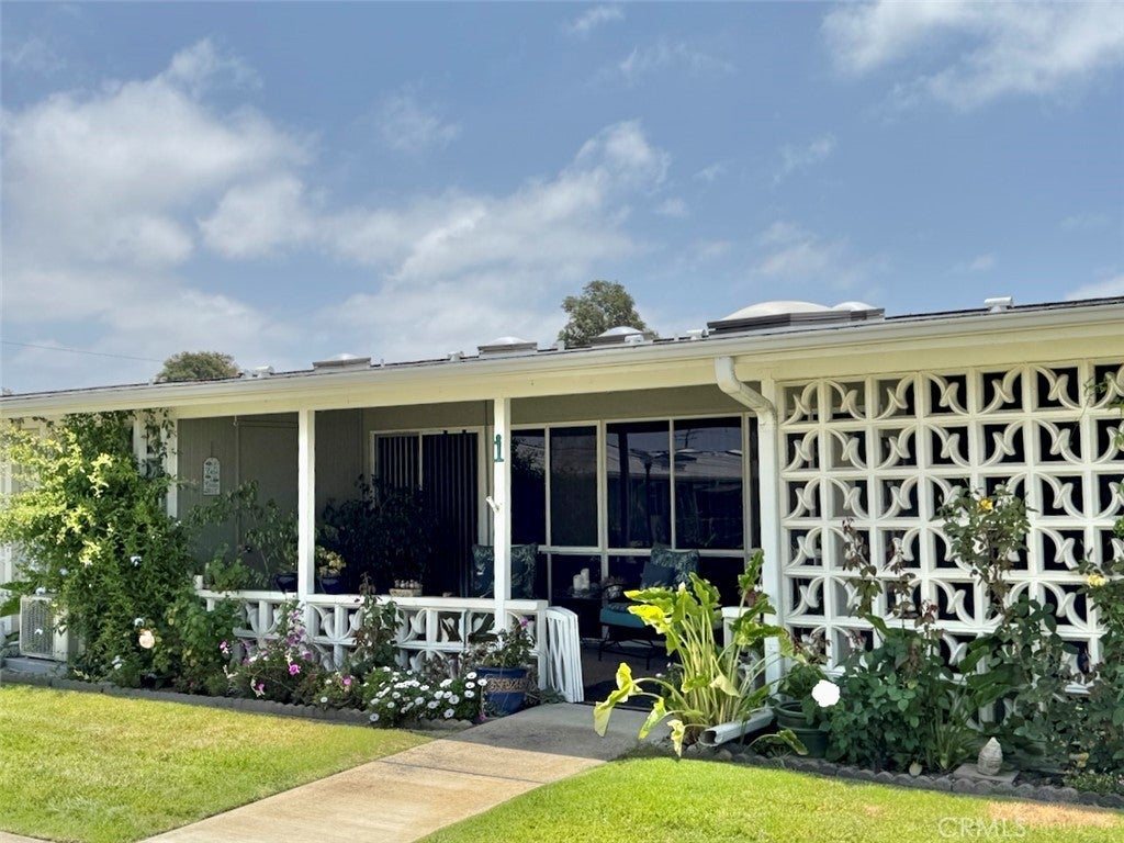 Photo of Listing #OC25129539