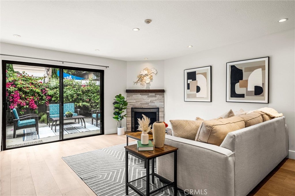 Photo of Listing #SB25129364