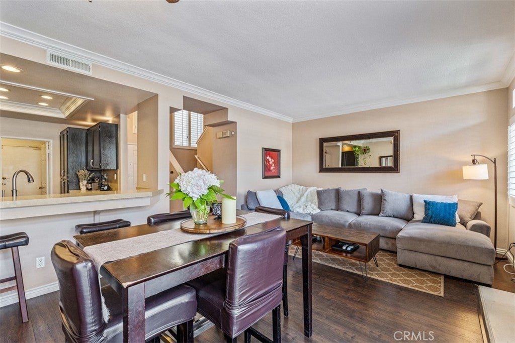 Photo of Listing #OC25129833