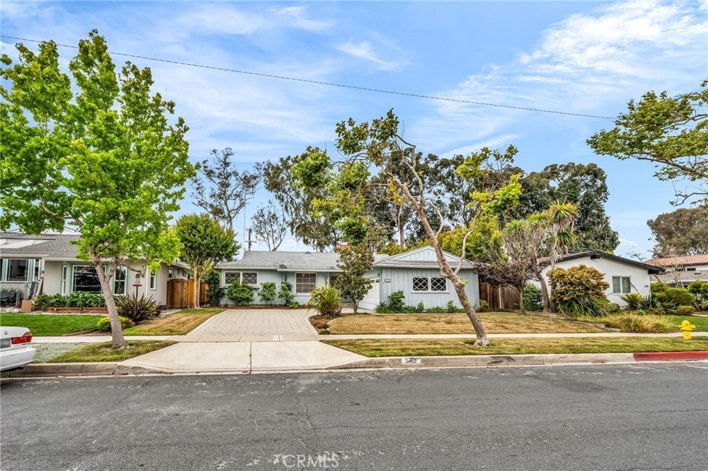 Photo of Listing #PV25130086