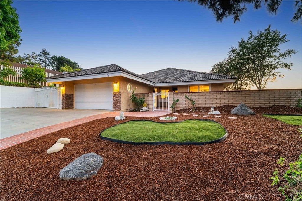 Photo of Listing #CV25130050