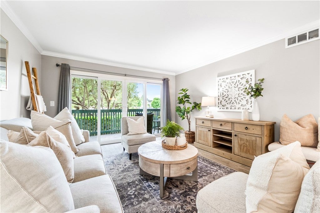 Photo of Listing #PW25130445