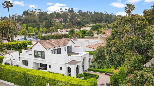 1901 N Oxford Avenue, Los Angeles