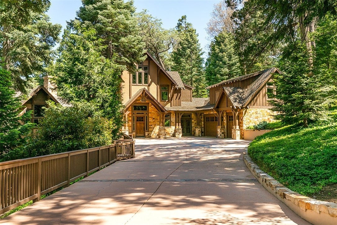 Photo of Listing #IV25130357