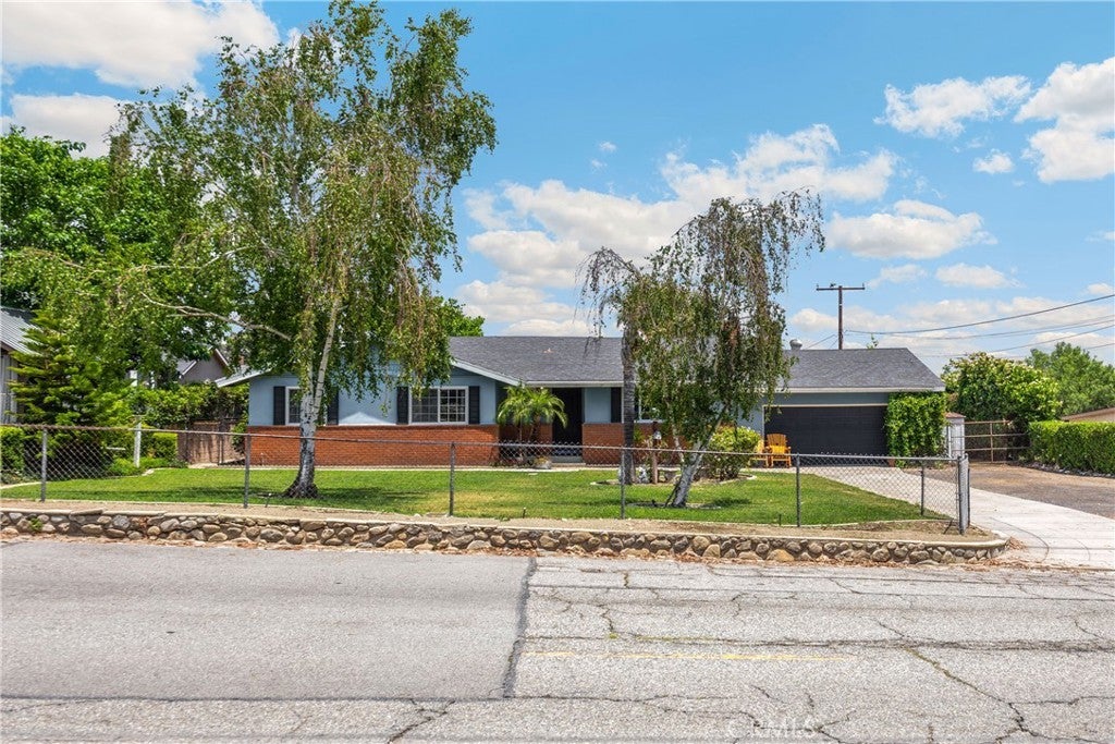 Photo of Listing #CV25044800