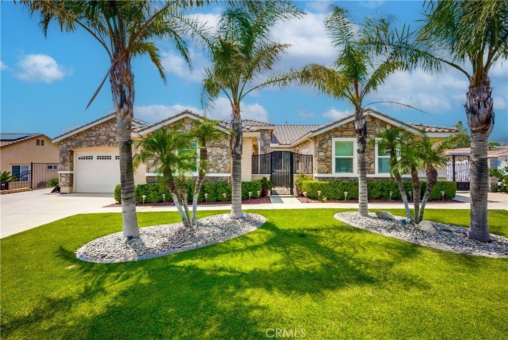 Photo of Listing #CV25129395