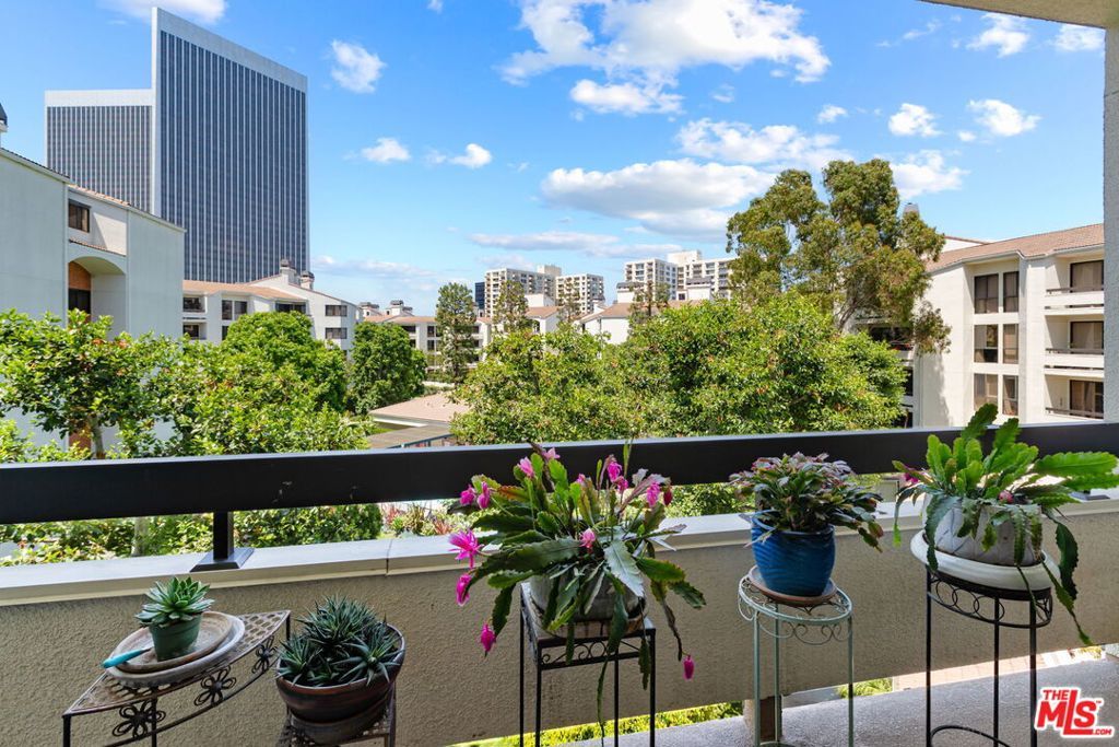 Photo of Listing #25550819