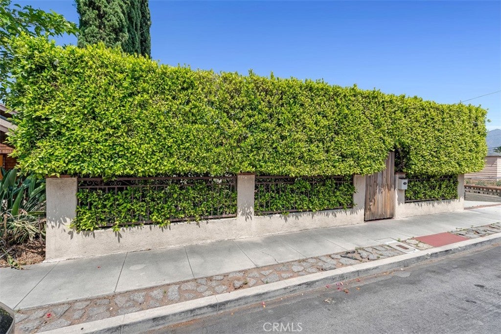 Photo of Listing #SR25129122