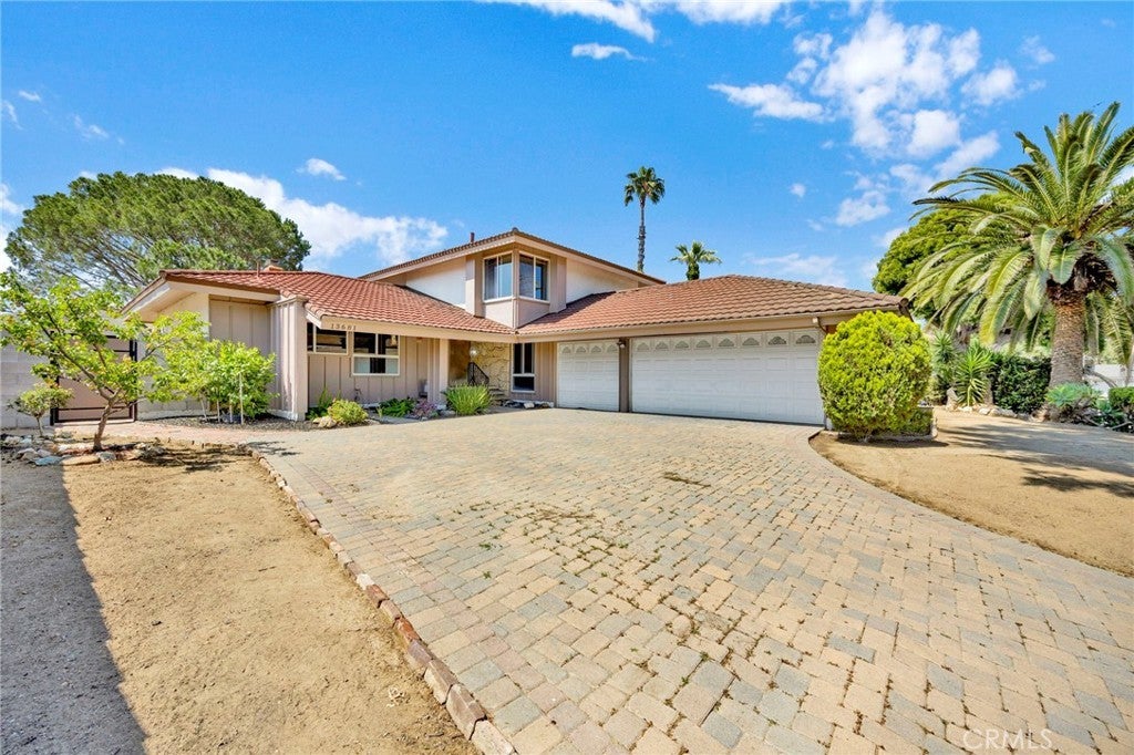 Photo of Listing #BB25128835