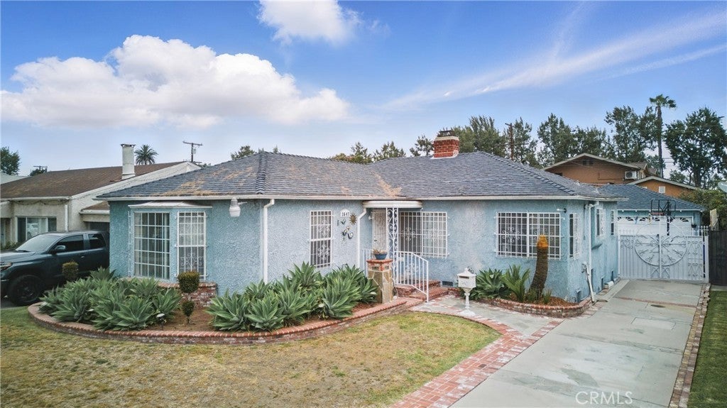 Photo of Listing #DW25131205