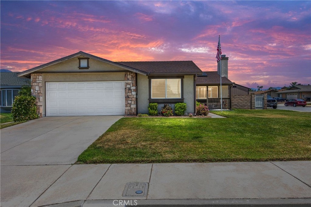 Photo of Listing #IV25131239