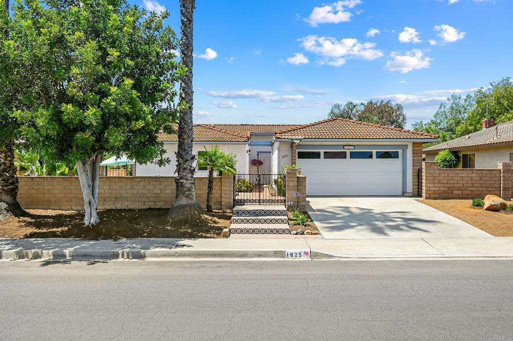 Photo of Listing #PTP2504361