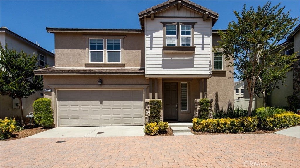 Photo of Listing #IV25131402