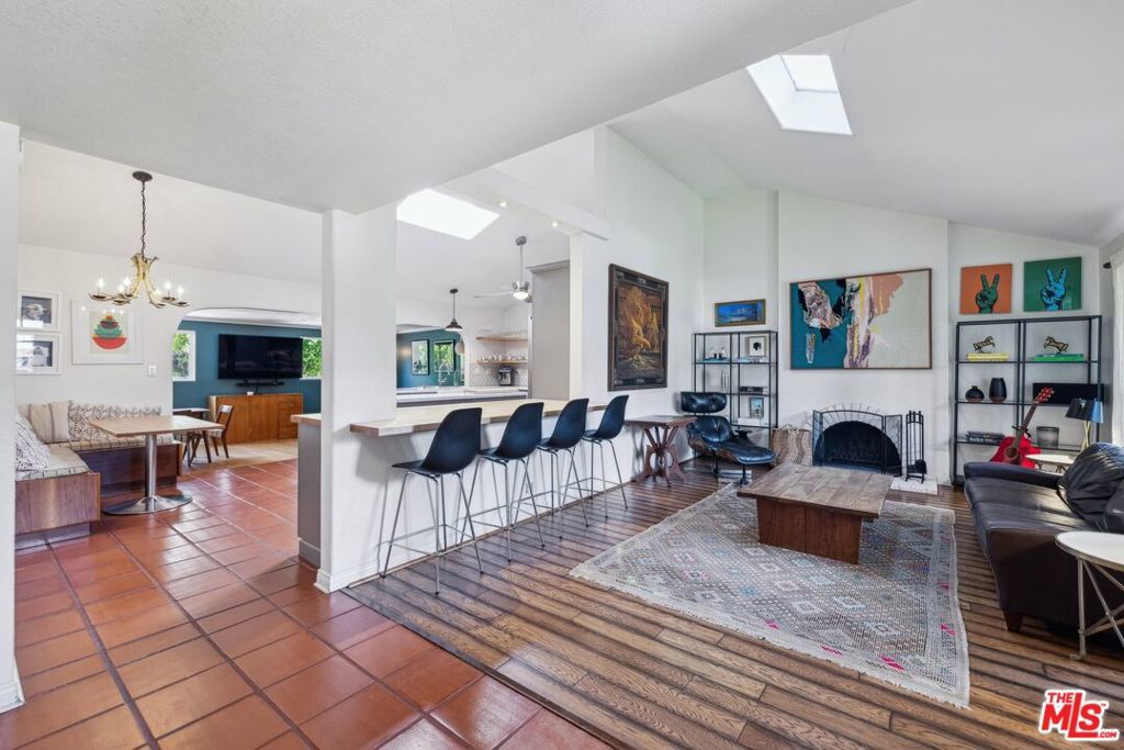 Photo of Listing #25546763