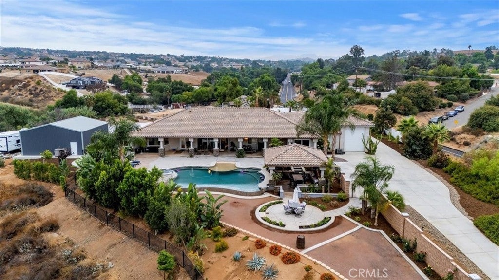 Photo of Listing #IV25131385