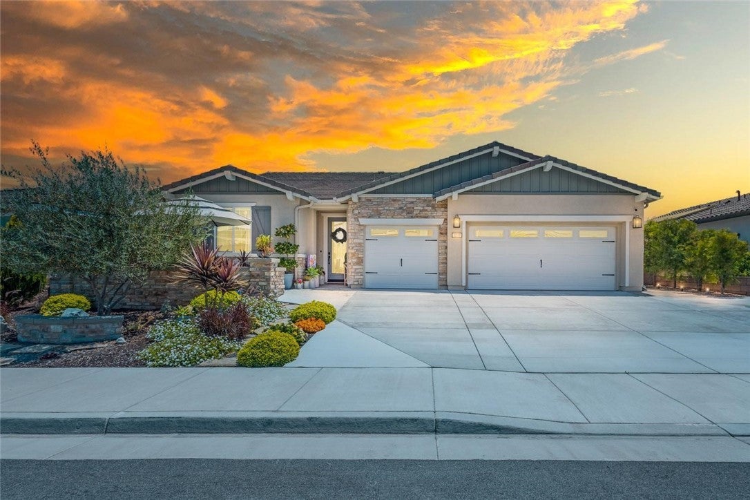 Photo of Listing #SW25131616