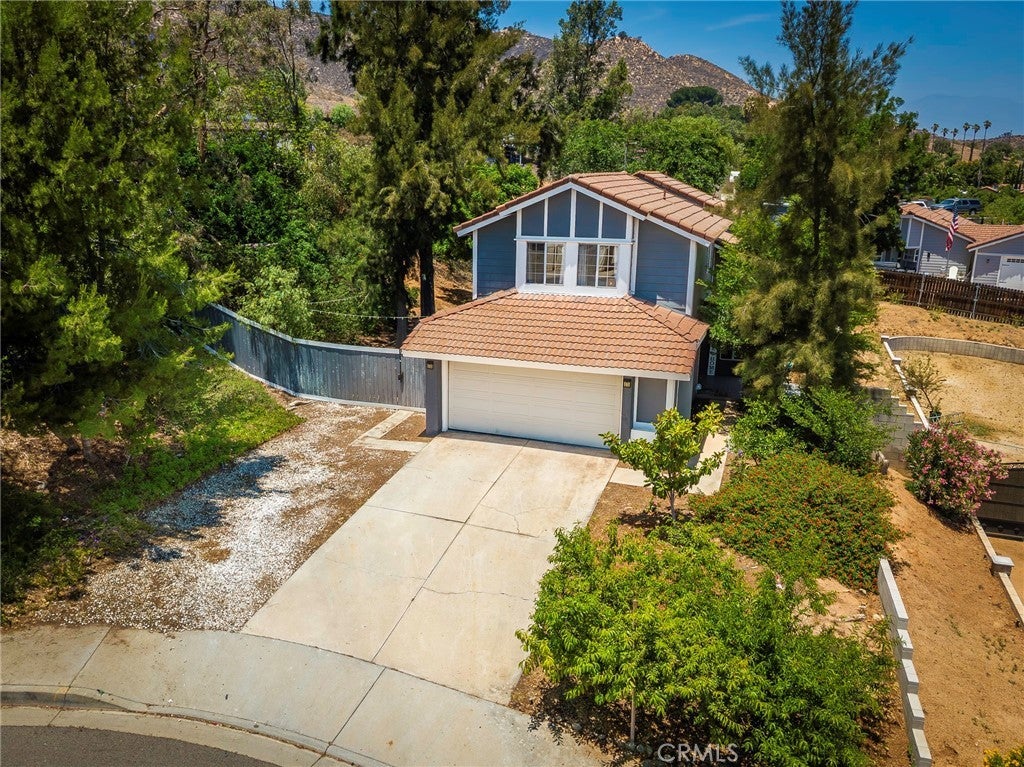 Photo of Listing #IV25130760