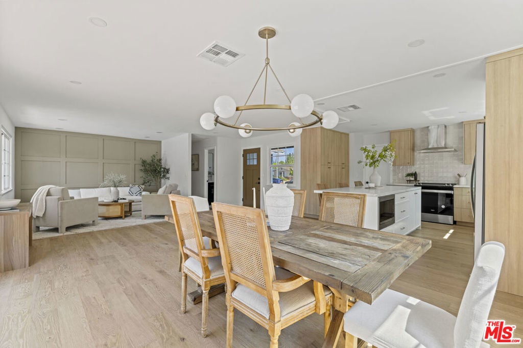 Photo of Listing #25548611