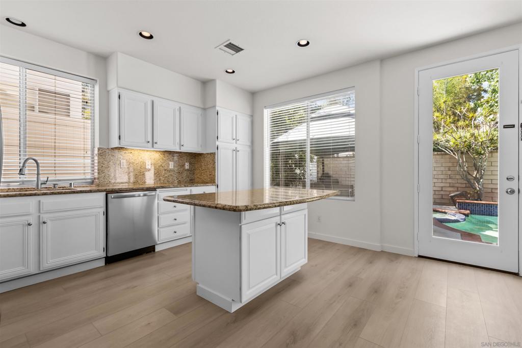 Photo of Listing #250030388SD