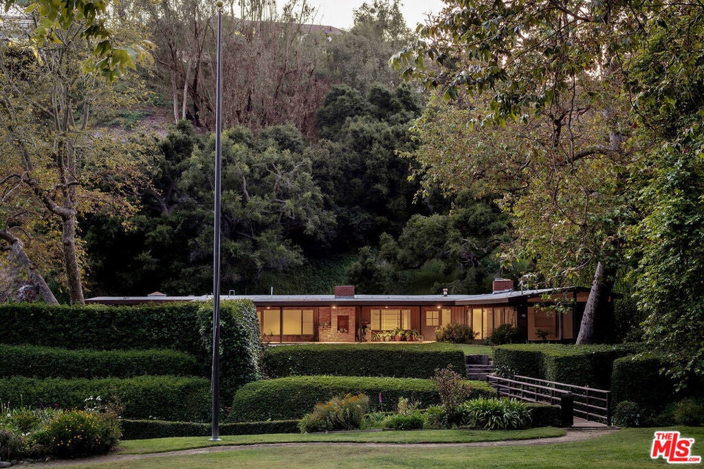 Photo of Listing #25541749