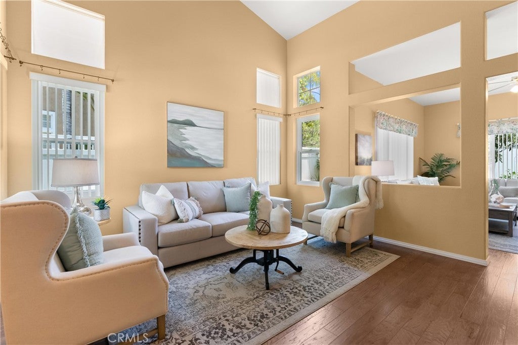 Photo of Listing #OC25130297