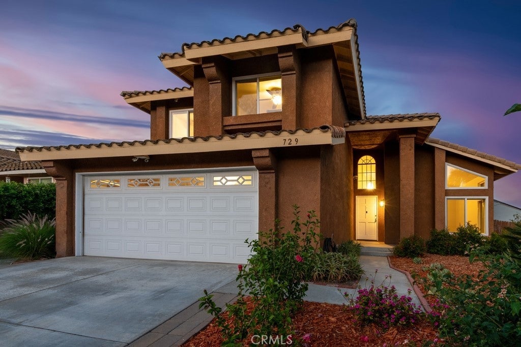 Photo of Listing #IV25131865