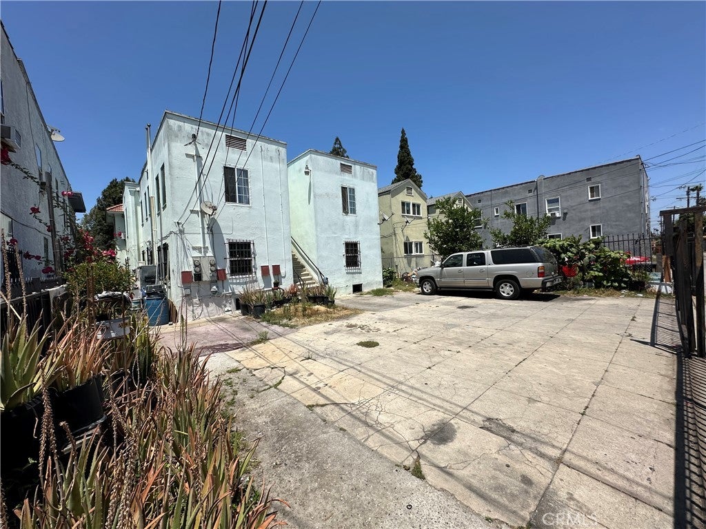 Photo of Listing #WS25132189