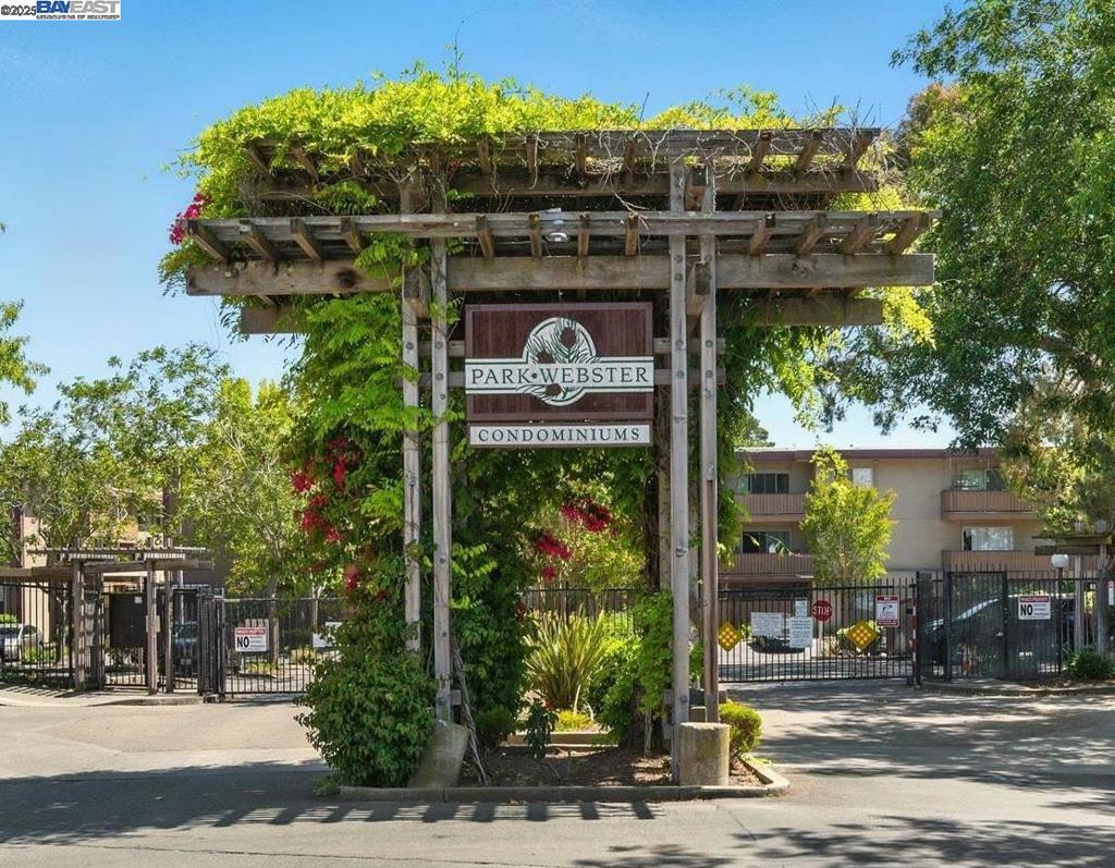 Photo of Listing #41101228