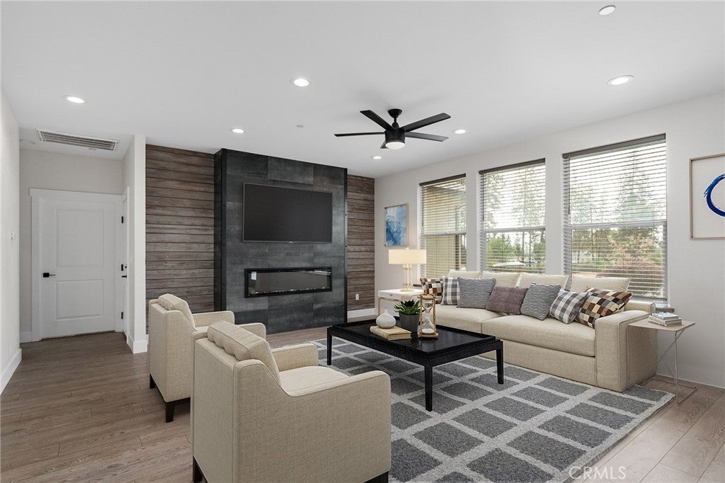 Photo of Listing #SN25131492