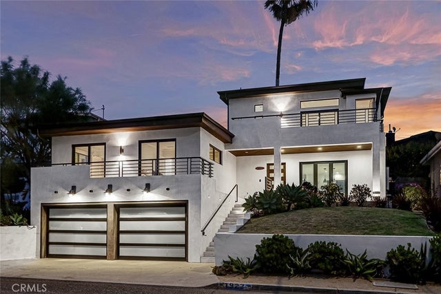 1922 Rhodes Street, Hermosa Beach.