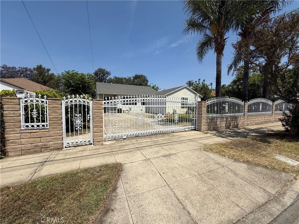 Photo of Listing #IV25132453