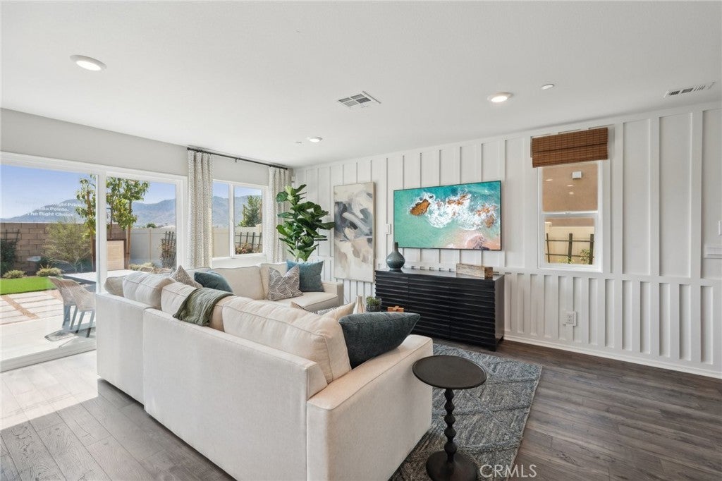 Photo of Listing #SW25132497