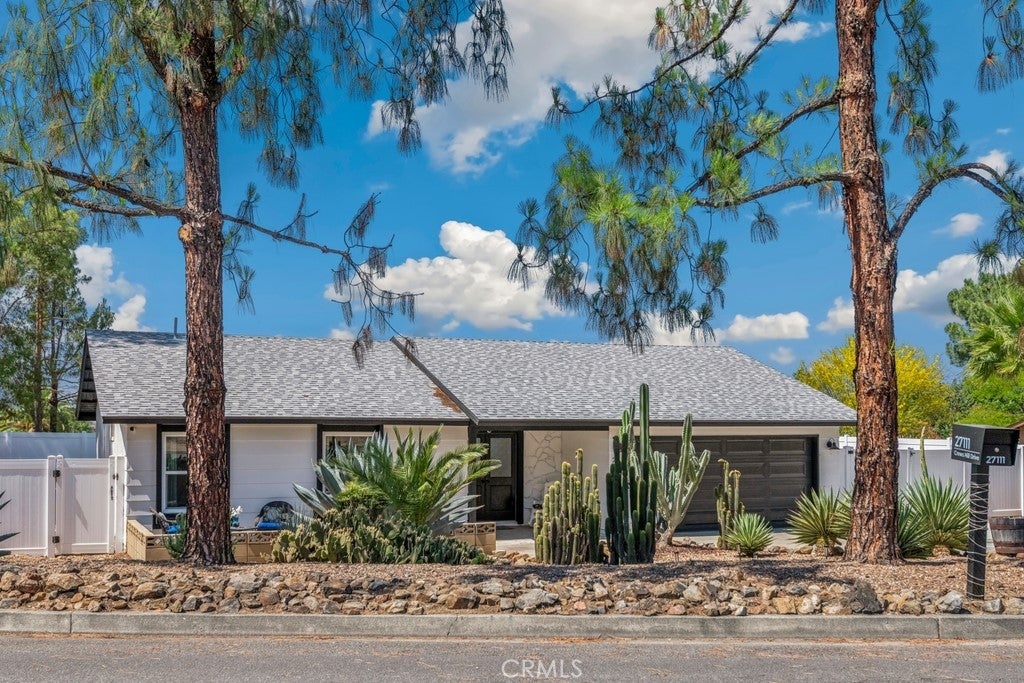 Photo of Listing #IV25130899