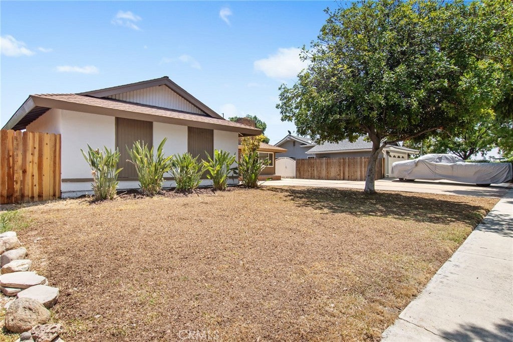 Photo of Listing #IV25131501