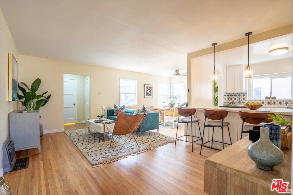 Photo of Listing #25551861