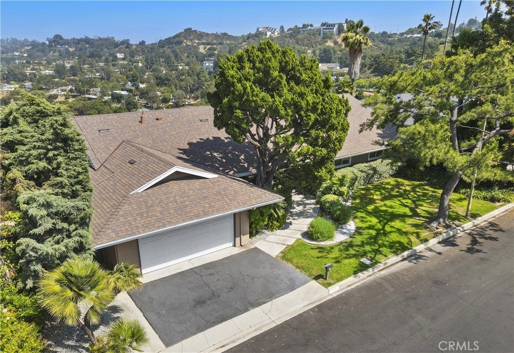 Photo of Listing #SR25132685