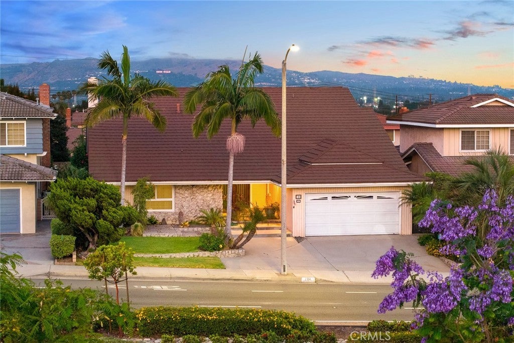 Photo of Listing #CV25132692