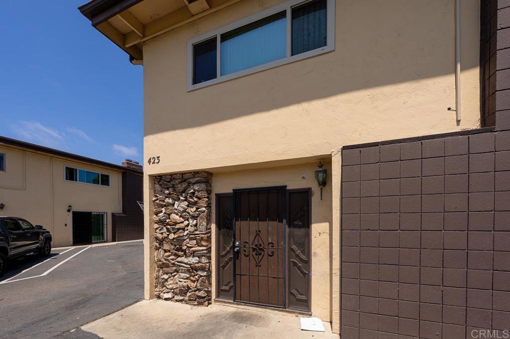 Photo of Listing #PTP2504422