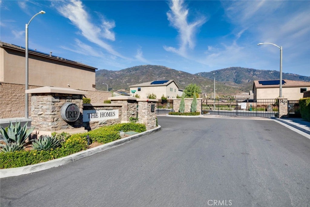 Photo of Listing #CV25132774