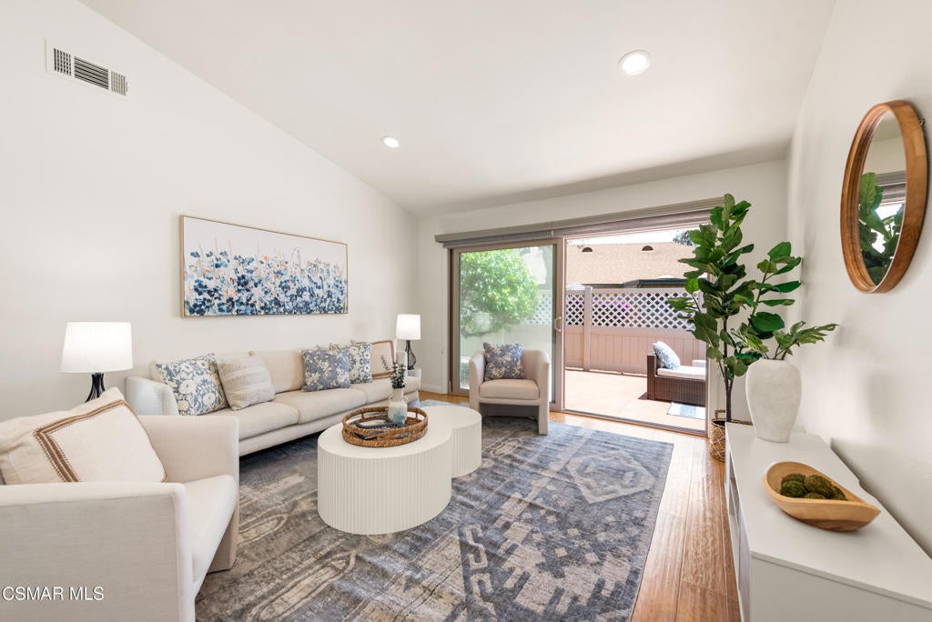 Photo of Listing #225002966