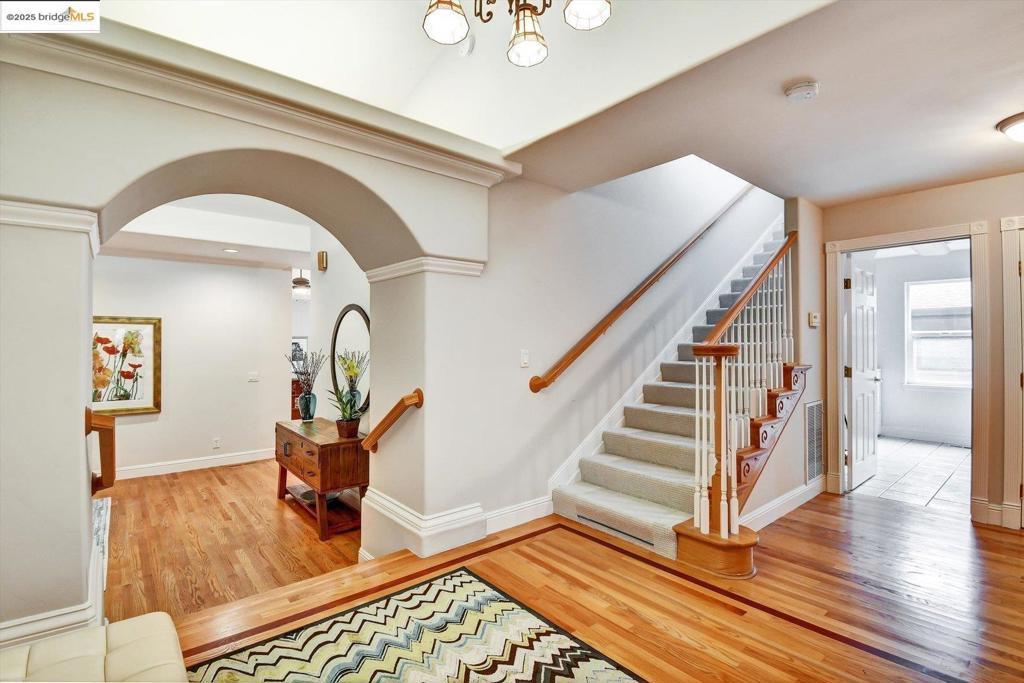 Photo of Listing #41101354