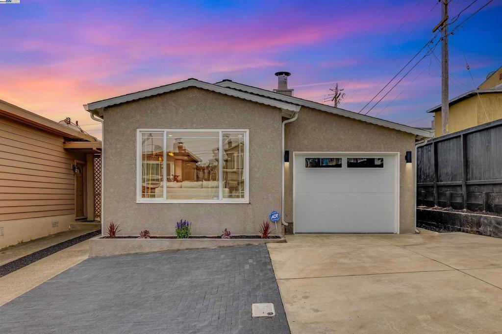 Photo of Listing #41101357