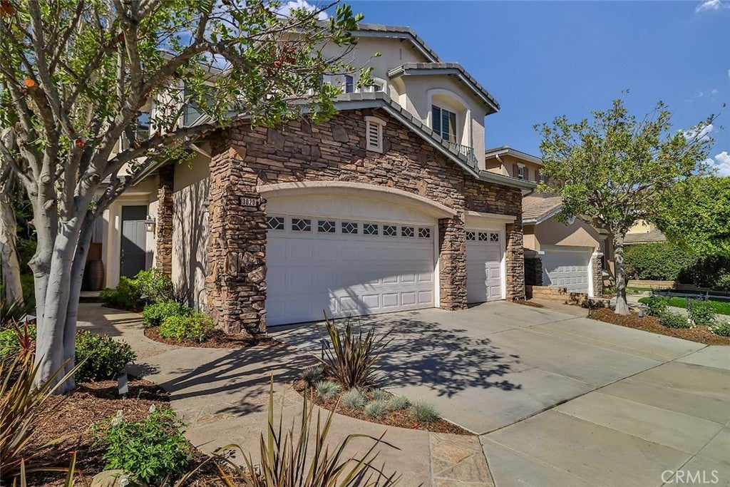 Photo of Listing #SR25085058