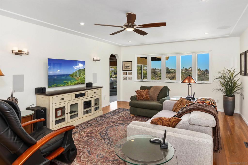 Photo of Listing #250030566SD