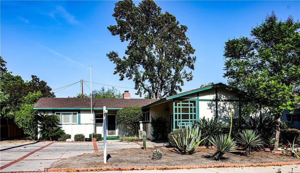 Photo of Listing #CV25133084