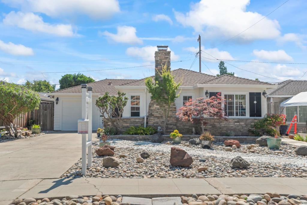 Photo of Listing #ML82011076