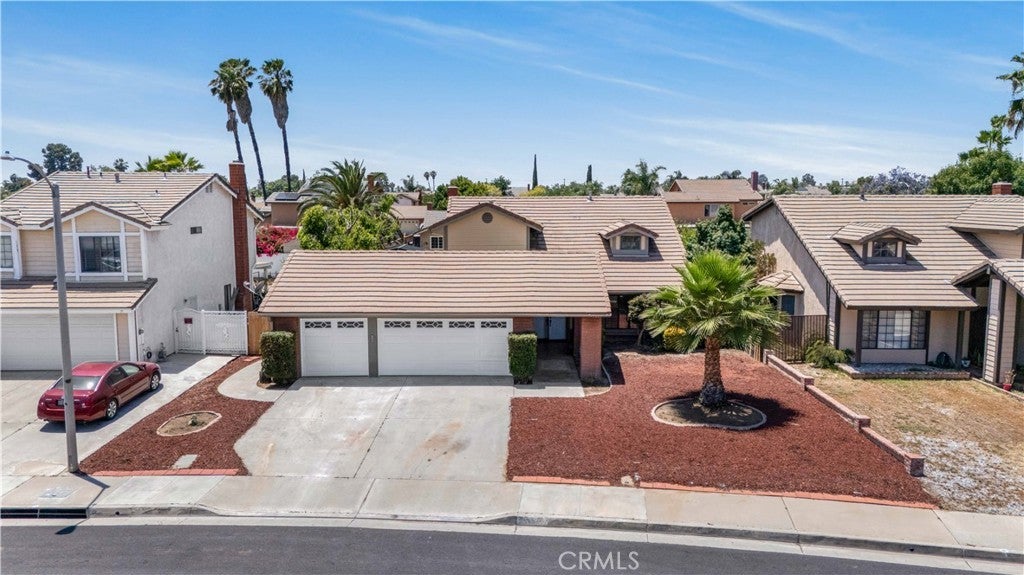 Photo of Listing #CV25133797