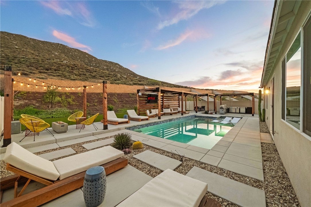 Photo of Listing #SW25130318