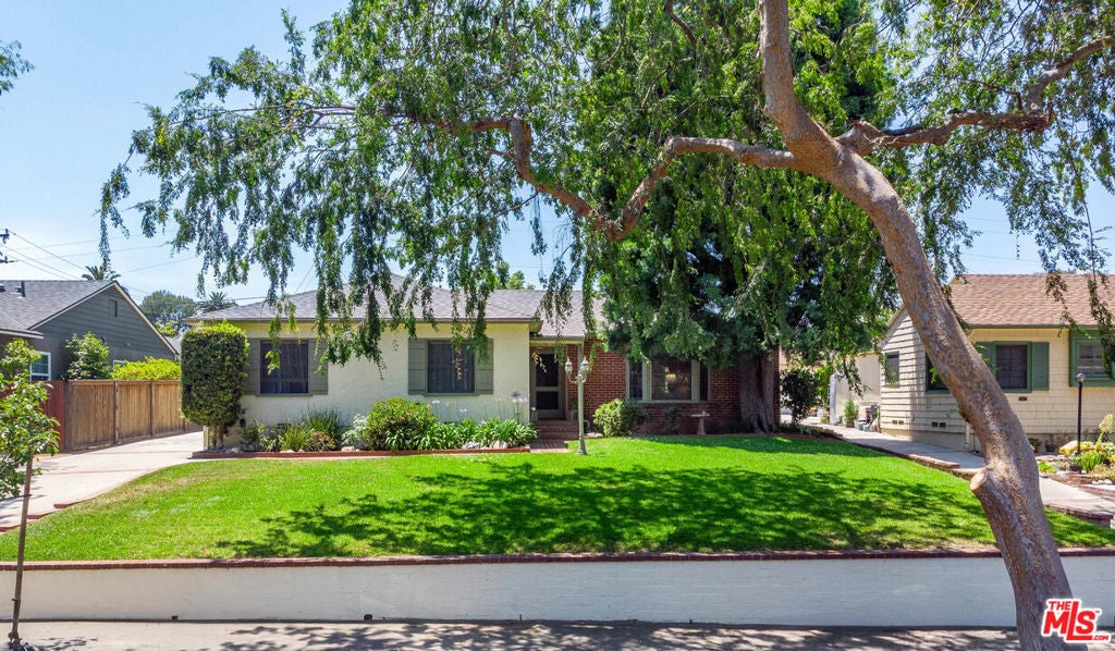 Photo of Listing #25548103